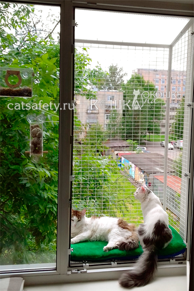вольер-выгул-за-окно-сетка-для-кошек